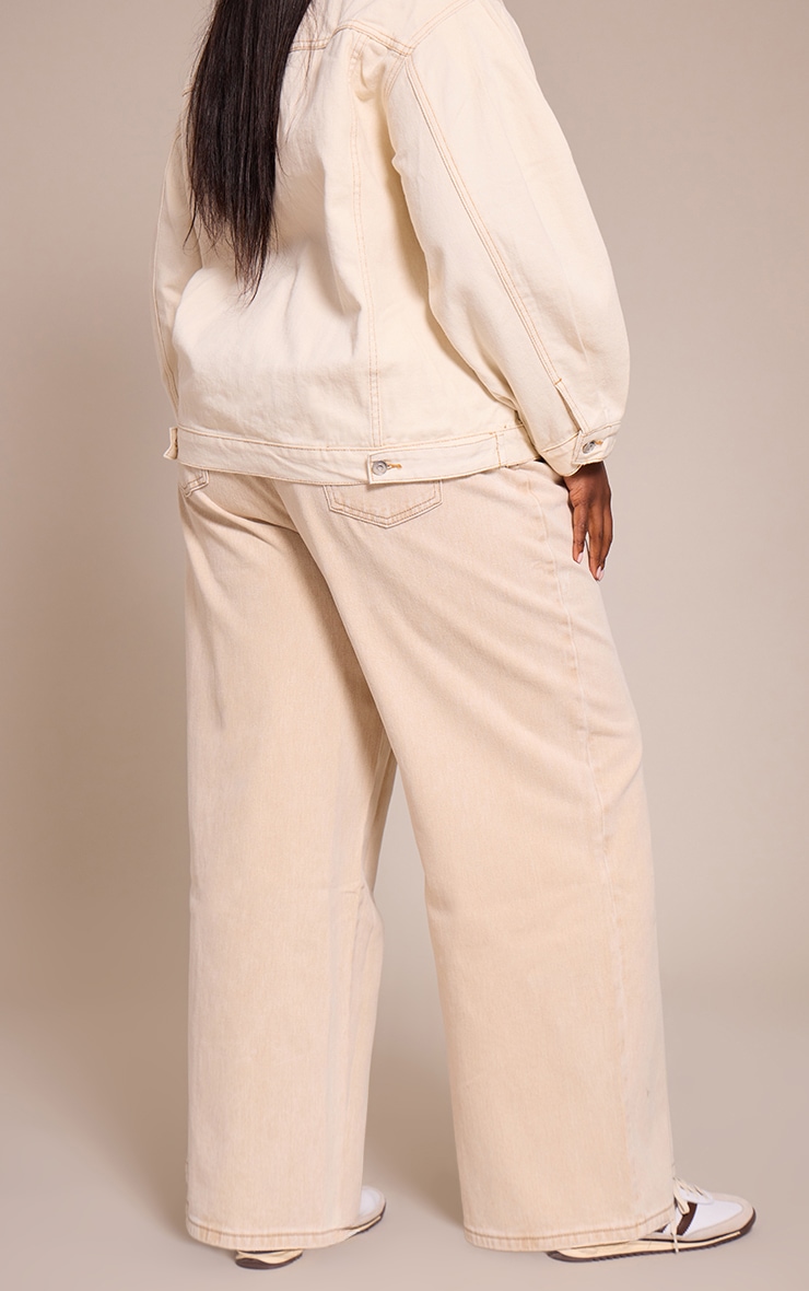 Plus Light Stone Straight Leg Dip Front  Jeans image 3