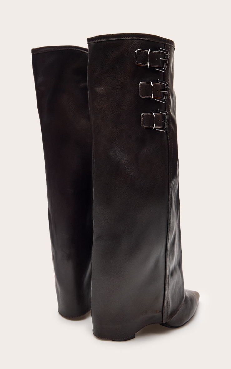 Bottes hautes repliées marron effet brûlé à talon carré et triples boucles image 4