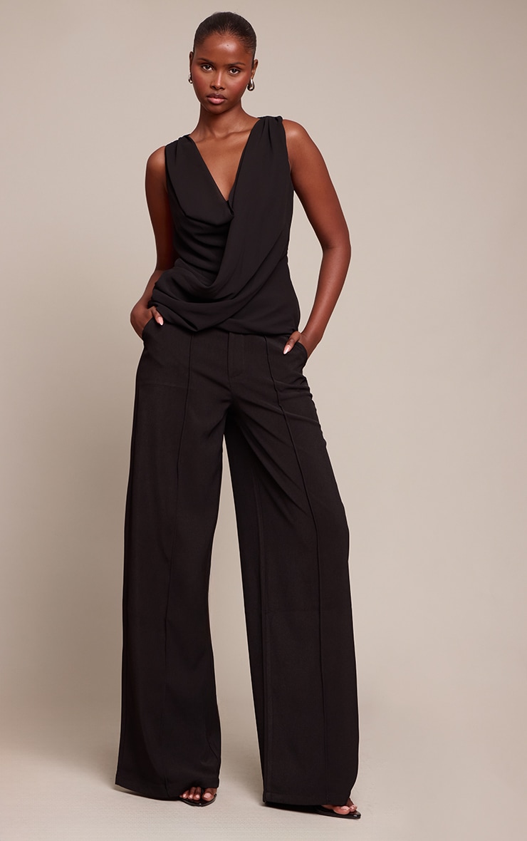 Top drapé en mousseline de soie noire sans manches image 3