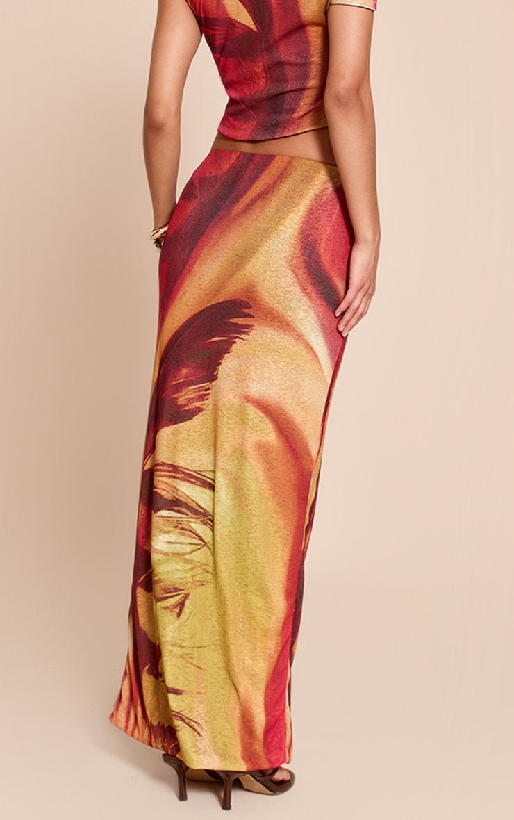 Jupe longue texturée multicolore imprimé plume à taille basse image 3