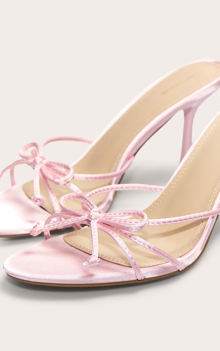 Mules rondes satinées rose tendre à talon aiguille moyen et noeud image 4