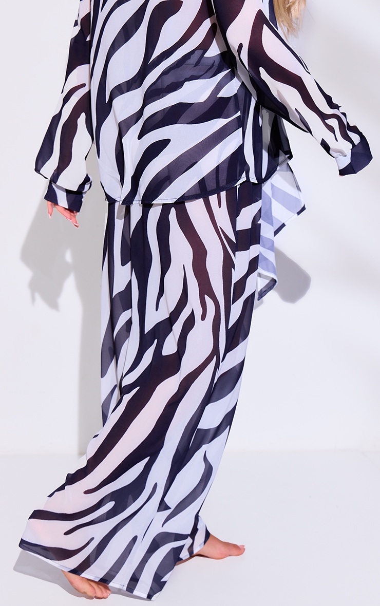 Monochrome Zebra Print Wide Leg Beach Pants image 2