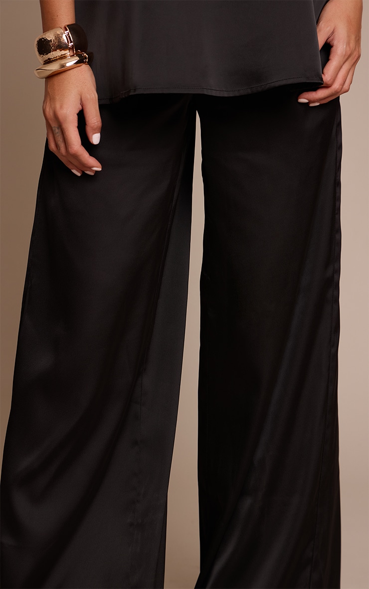 Pantalon large satiné noir image 4