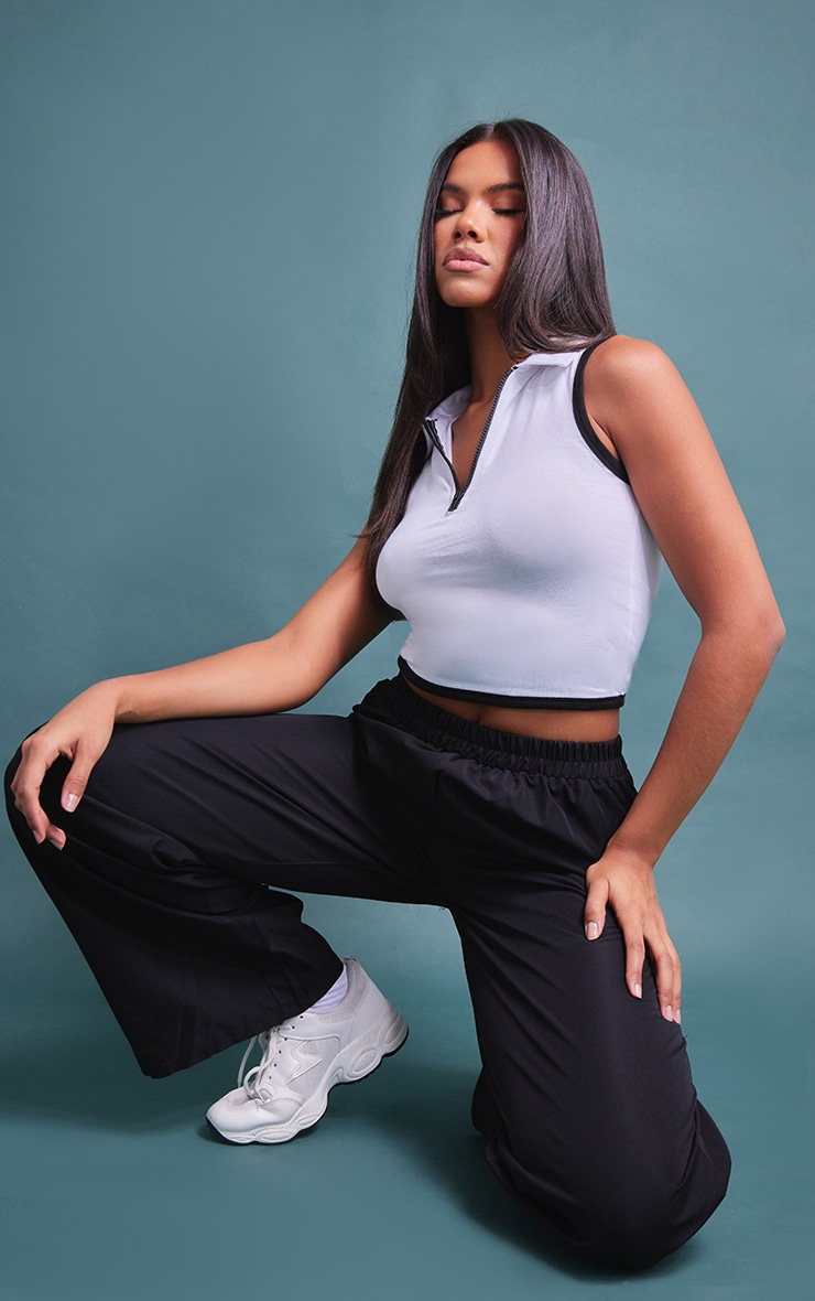 White Contrast Binding Sleeveless Zip Top image 3