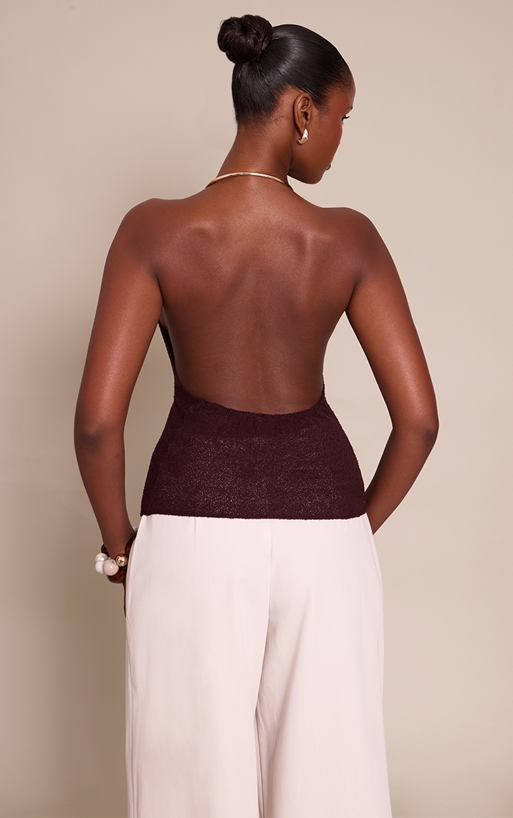 Top en maille tricot chocolat à empiècement collier doré image 2