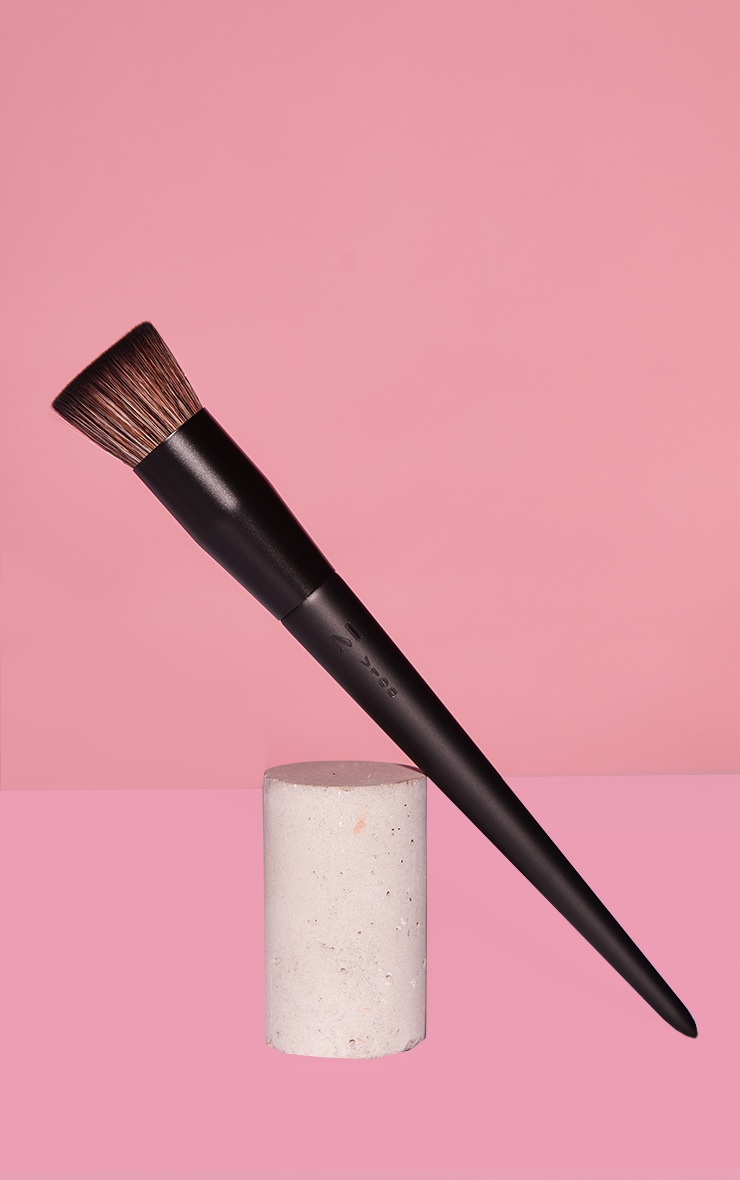 Morphe V100 Flat Top Primer & Foundation Brush PrettyLittleThing IL