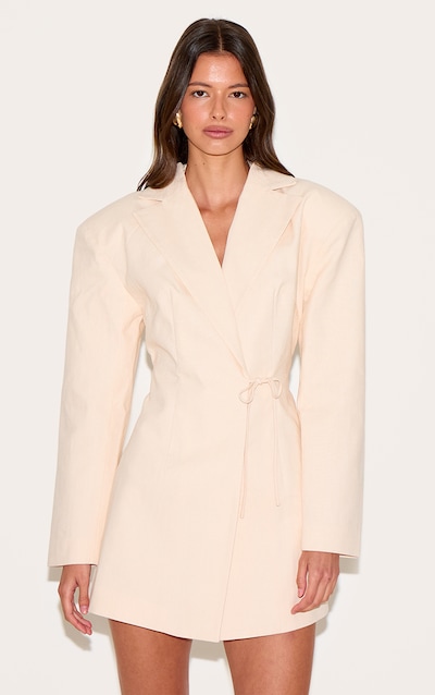 Robe blazer en lin mélangé crème noué à boutons