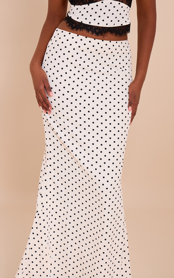 【PORTERNA】Raygle Dot Mid Length Skirt Polka Dot Button Through Midi Skirt | boohoo