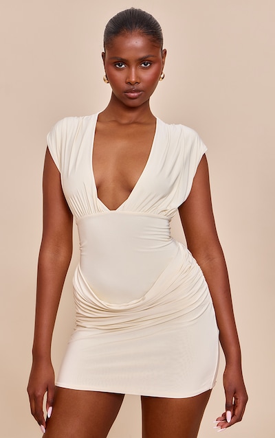 Mini robe douce crème au beurre à col bénitier et partie drapée