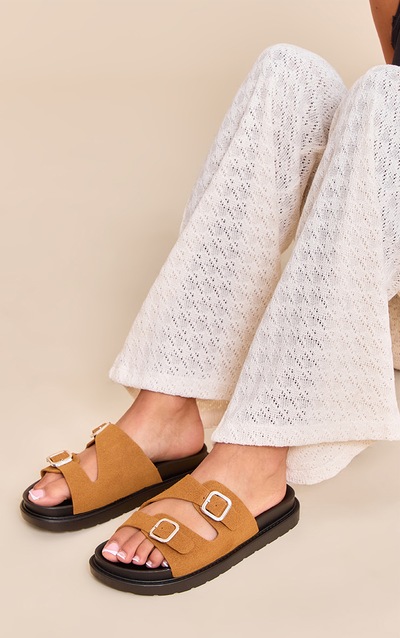 Sandales à semelle intérieure à double boucle en suédine camel