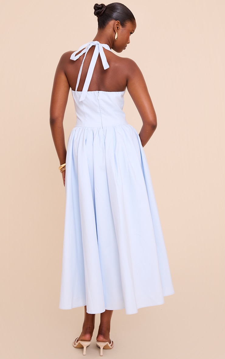Robe longue bleu clair froncée à dos nu et détail noué image 2