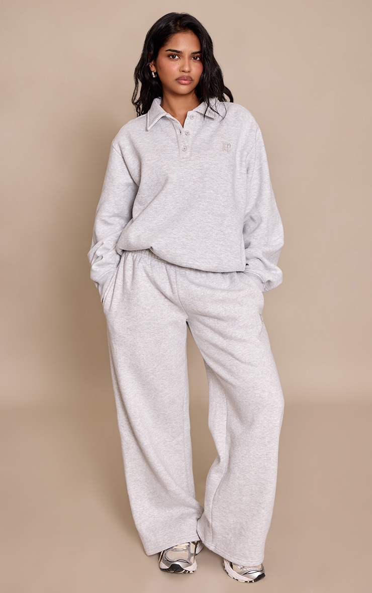 Petite Ash Grey Prettylittlething Straight Leg Sweatpants image 1