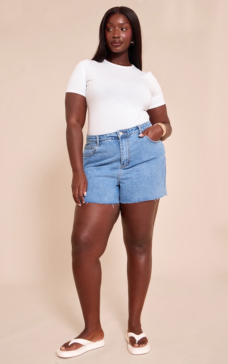 Plus Mid Blue Wash Raw Hem Denim Hotpants image 4