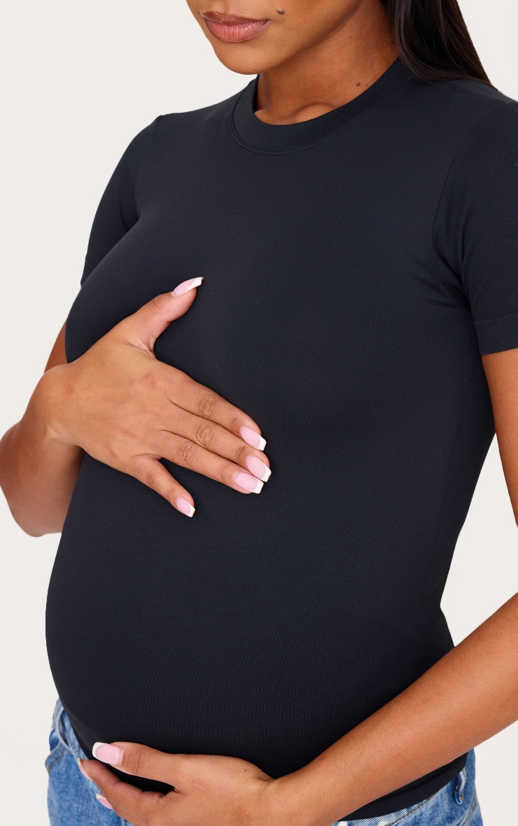 Maternity Black Seamless Short Sleeve T-shirt image 4