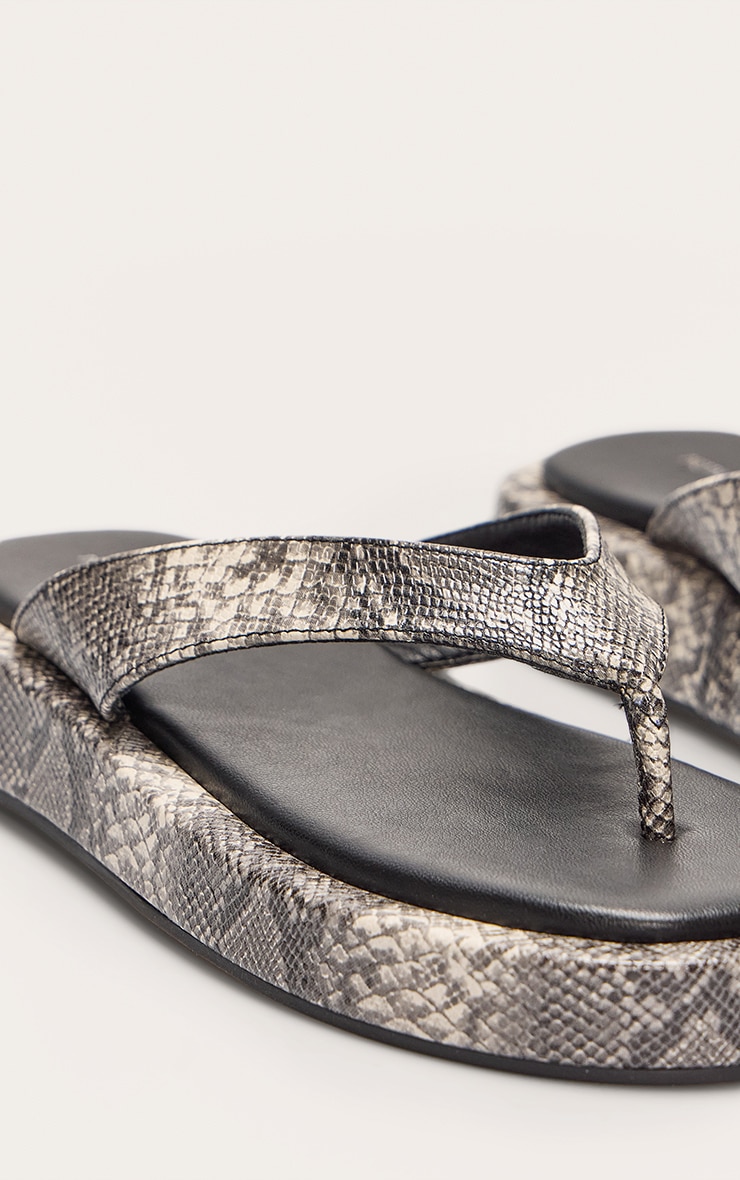 Snake Pu Round Toe Thong Flatform Sandals image 4