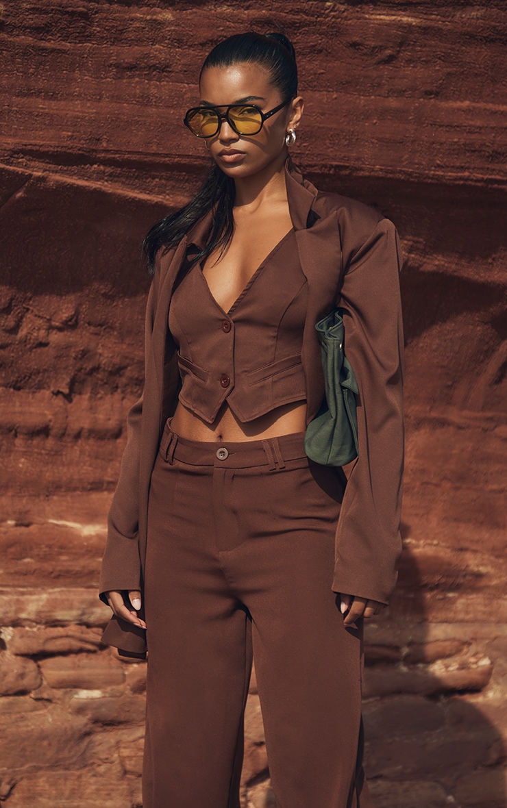 Top style gilet tissé marron chocolat à ceinture dans le dos image 4