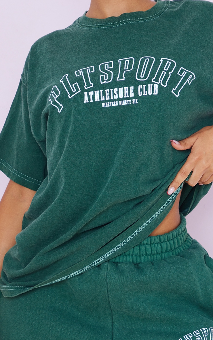 PRETTYLITTLETHING Petite Forest Green Oversized T Shirt image 4