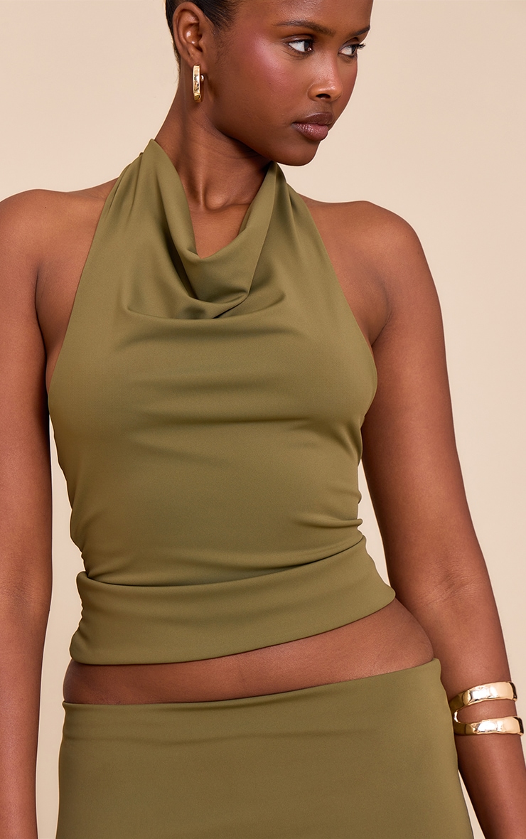 Top en Sculpt mat vert olive à dos nu ouvert et empiècement doré image 4