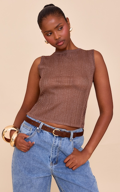 Top en maille fine chocolat transparente à col bateau