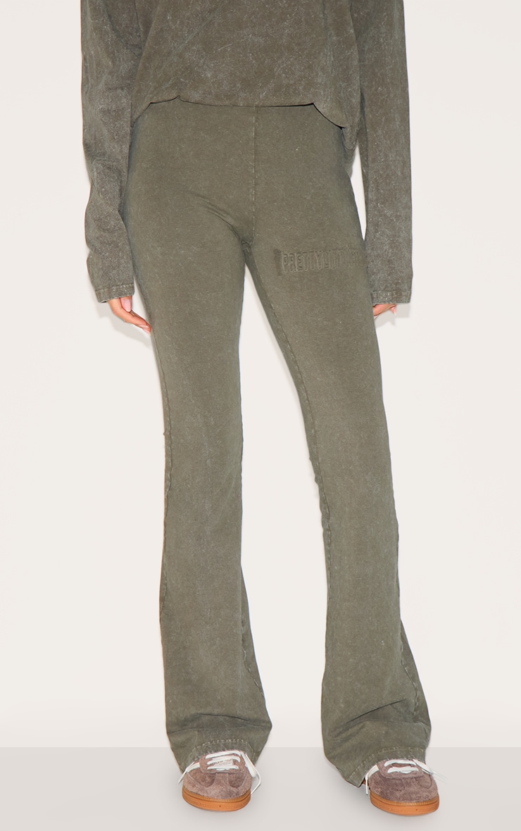 PRETTYLITTLETHING Olive Embossed Logo Washed Skinny Flare Pant image 2