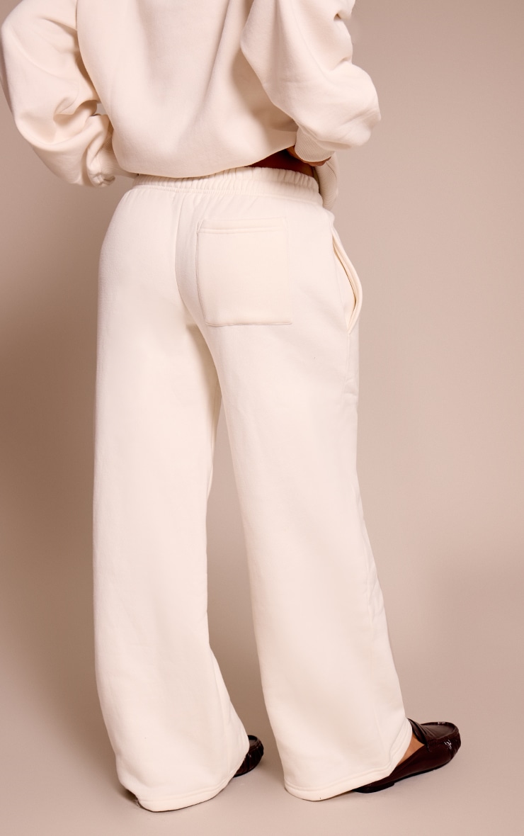Petite Cream Prettylittlething Straight Leg Sweatpants image 3