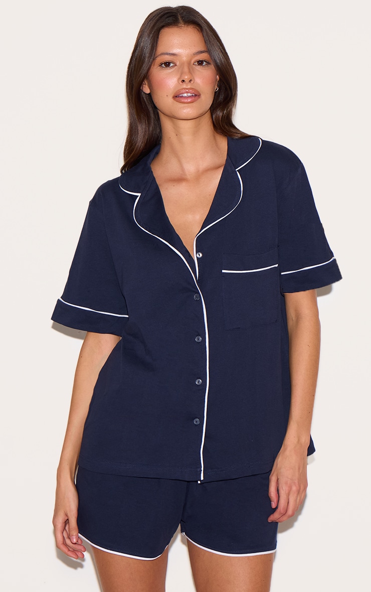 Ensemble pyjama court en jersey bleu marine à détails liserés contrastants image 1