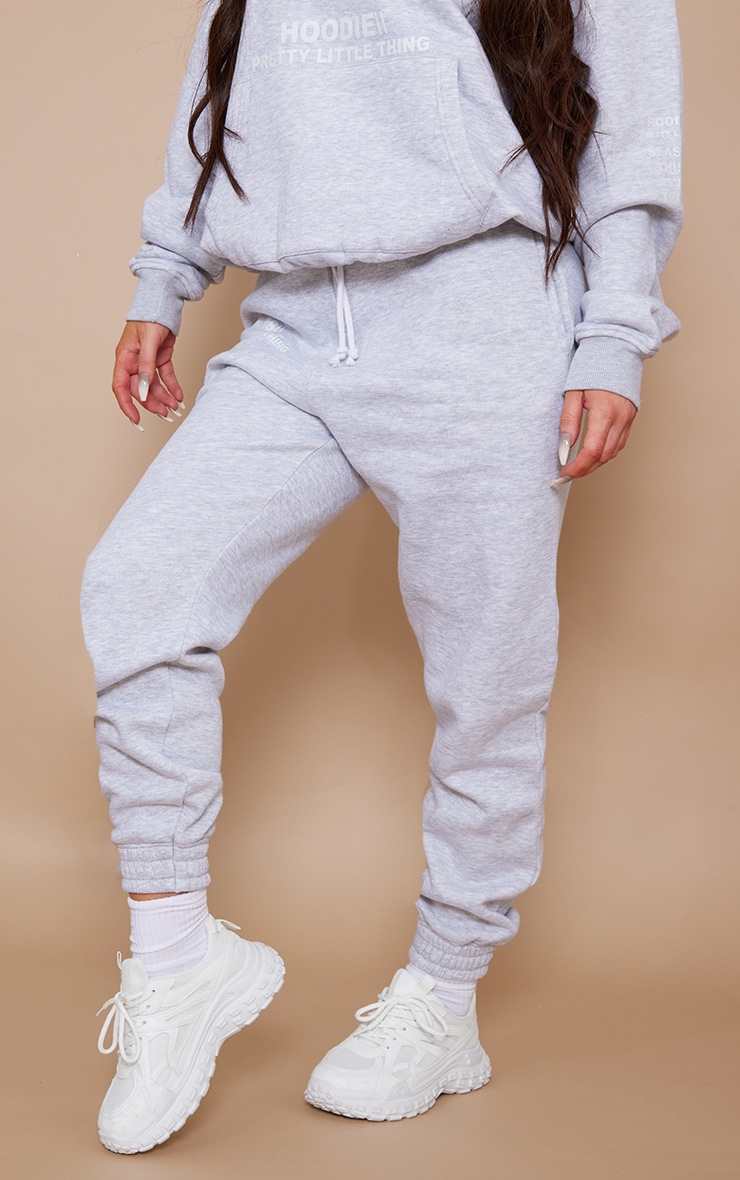 PRETTYLITTLETHING Ash Grey Logo Graphic Print Sweatpant image 2
