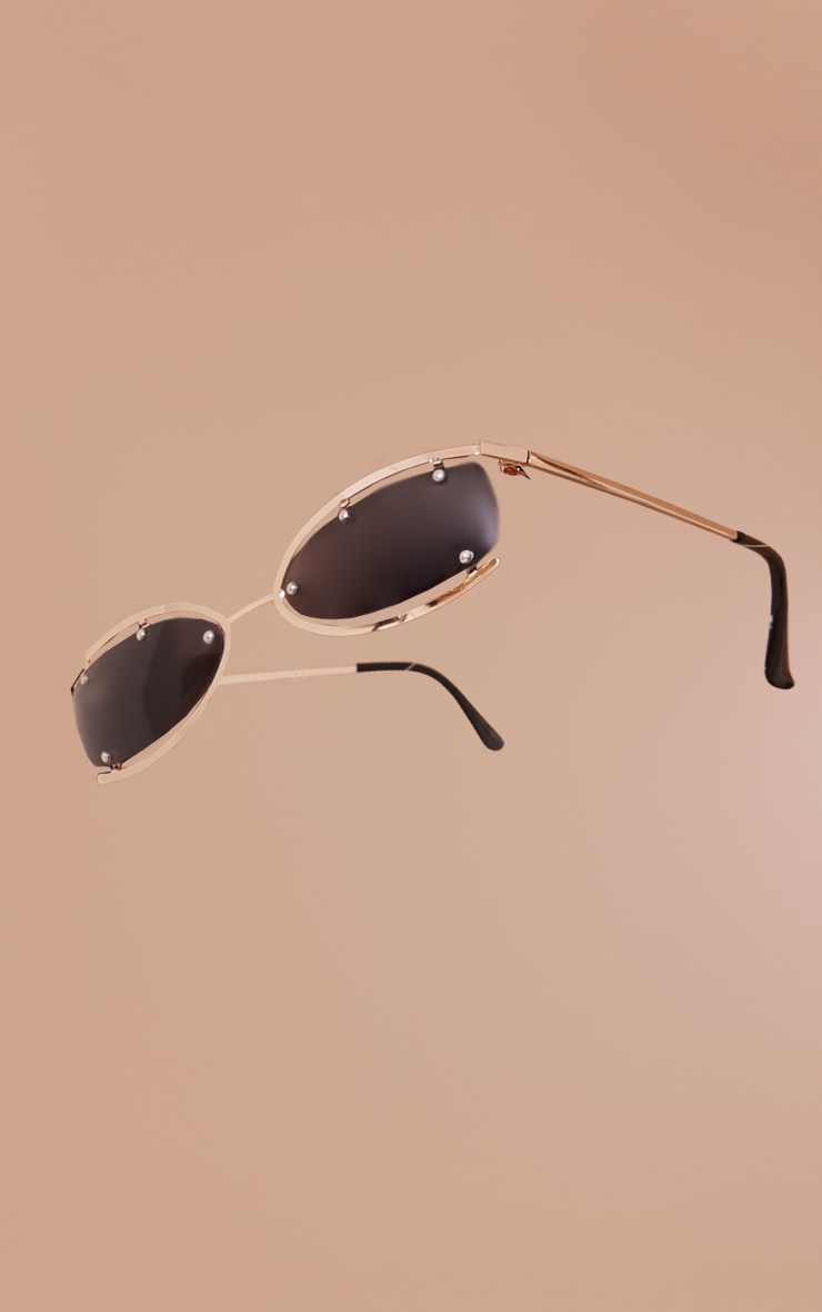 Black Lens Metal Edging Frame Sunglasses image 2