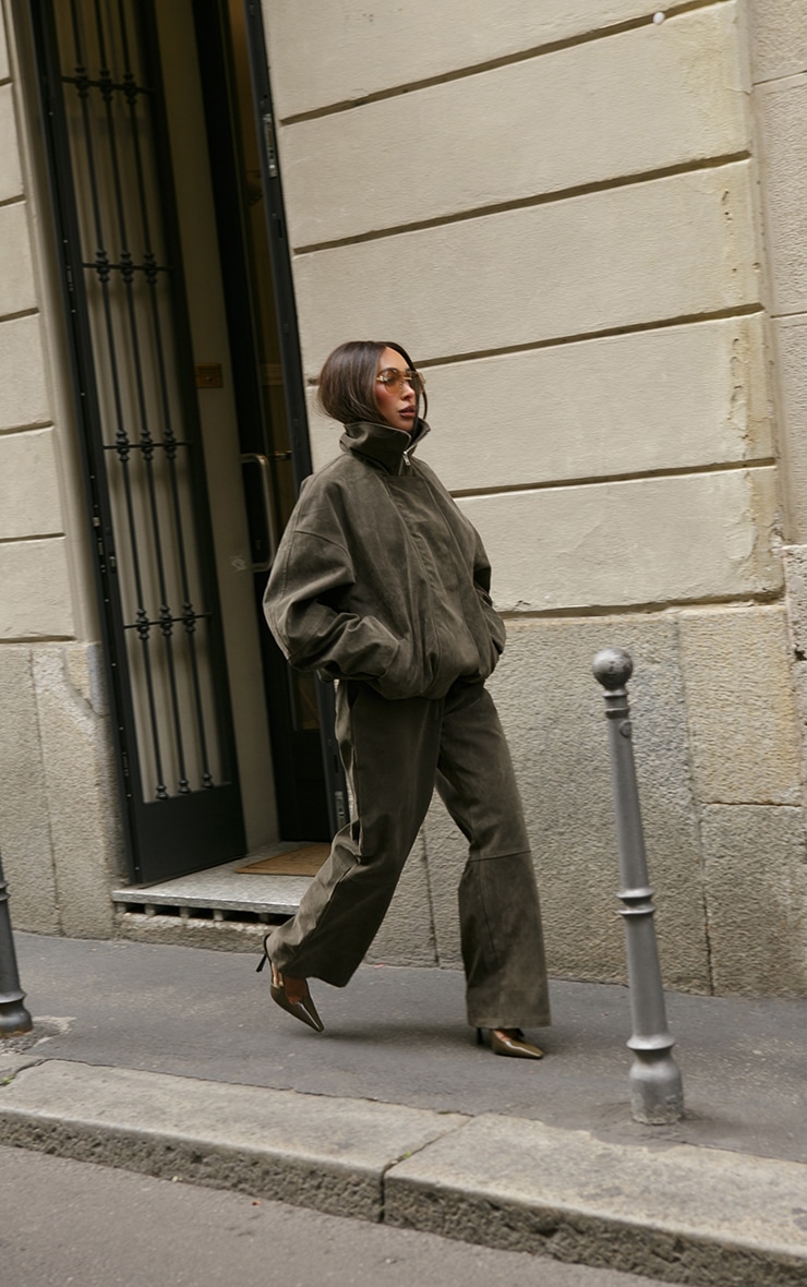 Pantalon droit en suédine kaki image 3