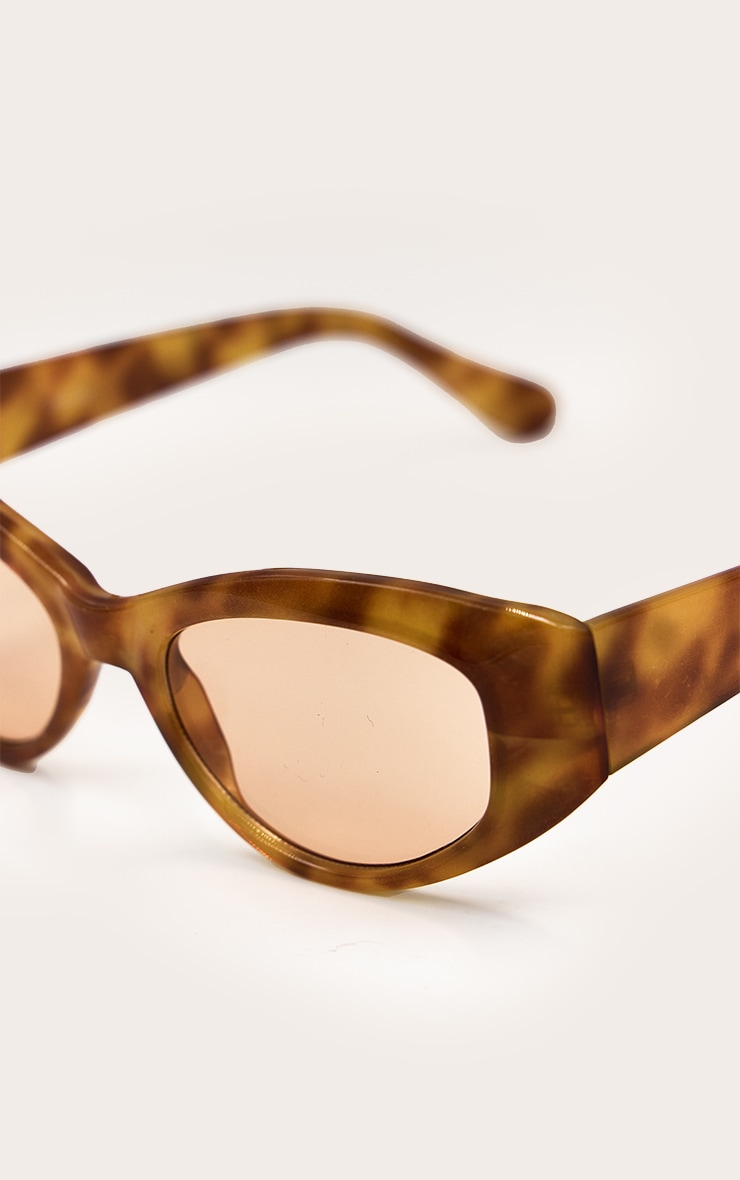 Honey Tortoiseshell Chunky Cat Eye Gold Sunglasses image 4
