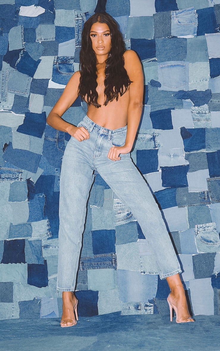PRETTYLITTLETHING Light Wash Bum Rip Mom Jean