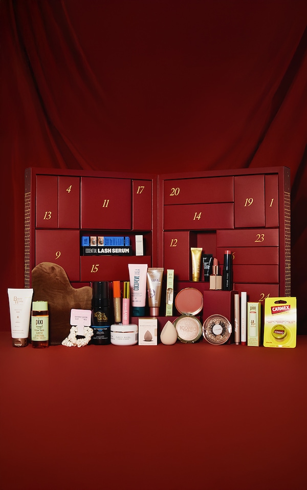 PRETTYLITTLETHING Calendrier de l'avent 2025 beauté deluxe