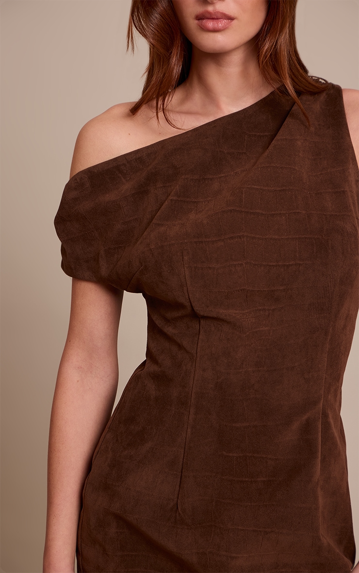 Mini robe asymétrique en suédine chocolat effet croco image 4