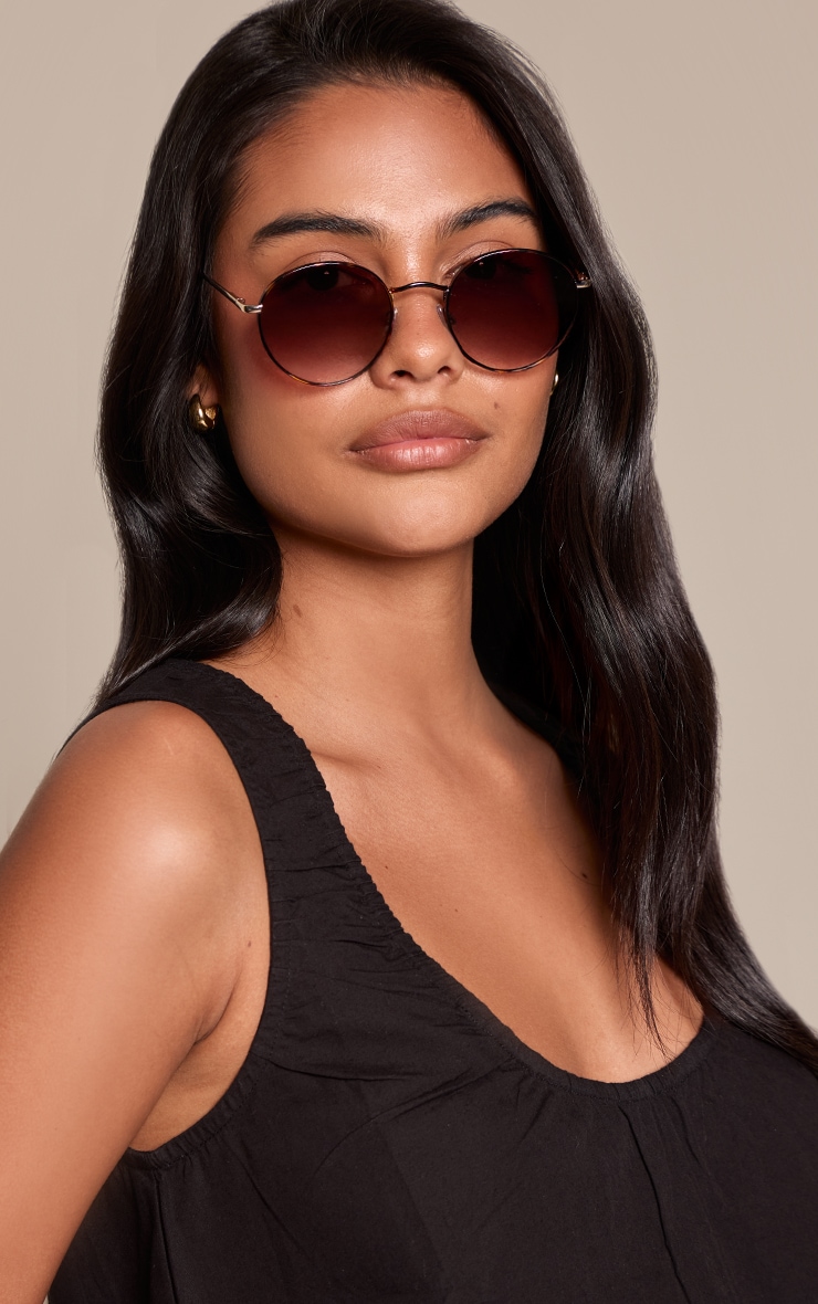 Tortoiseshell Metal Frame Round Sunglasses