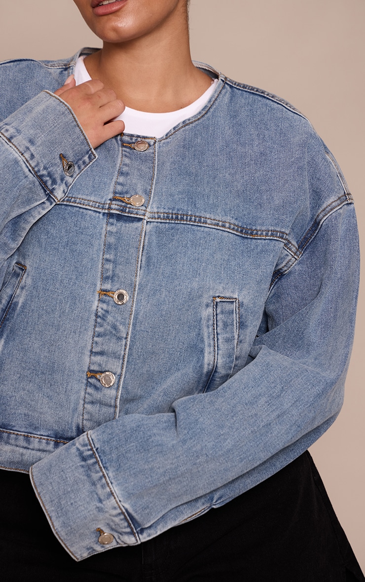 Plus Mid Blue Wash Collarless Cropped Denim Jacket image 4