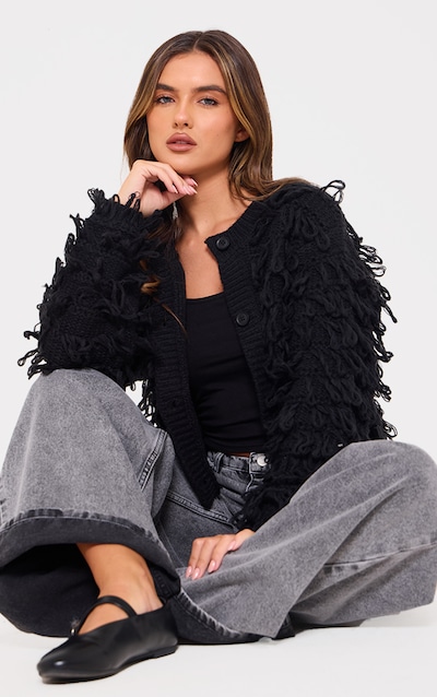 Cardigan en maille tricot bouclée noire à col ras et boutons