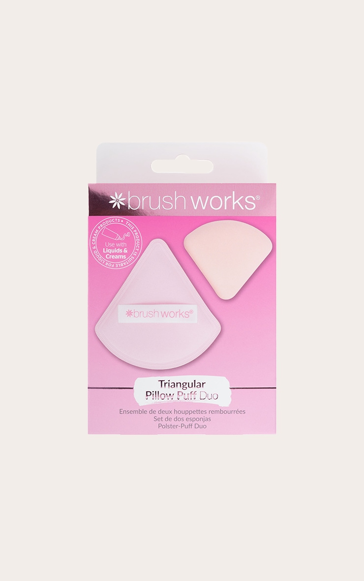 Brushworks Triangular Pillow Puff Duo image 2