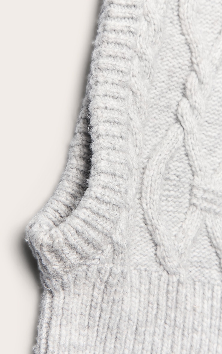 Grey Cable Knit Hood image 3