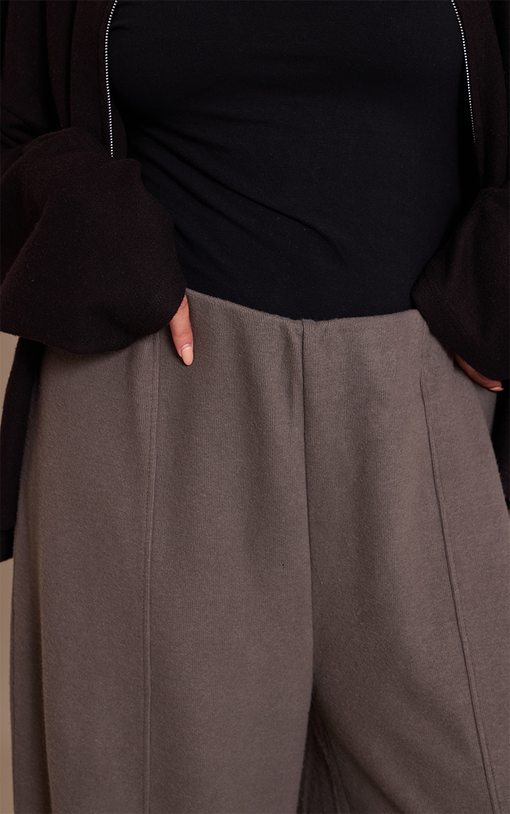 Plus Jogging large doux gris anthracite à pinces image 4