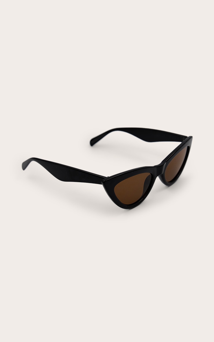 Black Cat Eye Sunglasses image 4