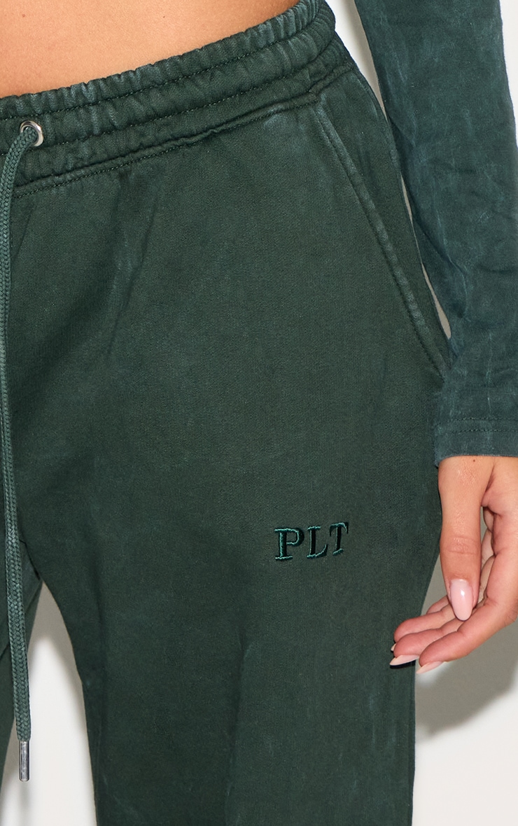 PRETTYLITTLETHING Forest Green Washed Low Rise Oversized Wide Leg Sweatpants image 4