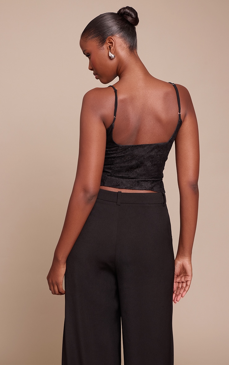 Corset en dentelle noire à bretelles fines image 2