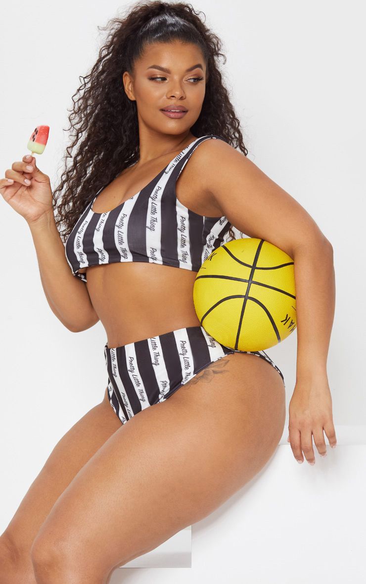 PRETTYLITTLETHING Plus Mono Stripe Low Scoop Bikini Top
