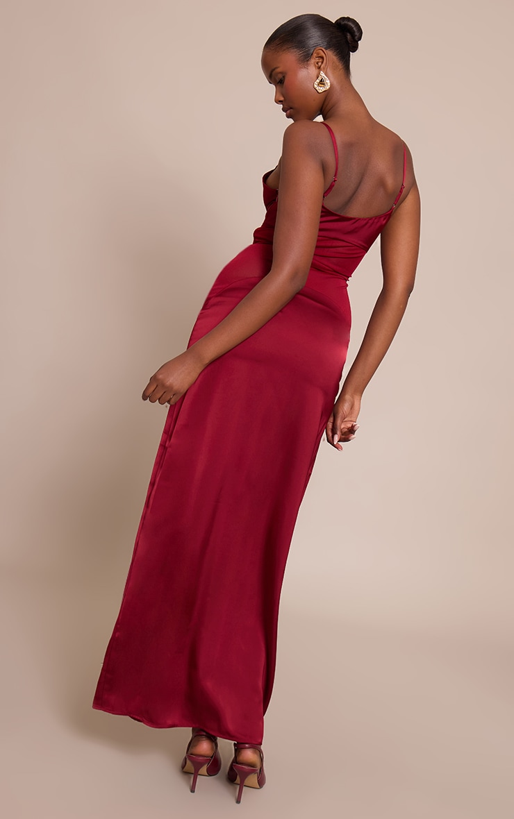 Robe longue satinée prune foncé à col rond et partie en mesh image 2