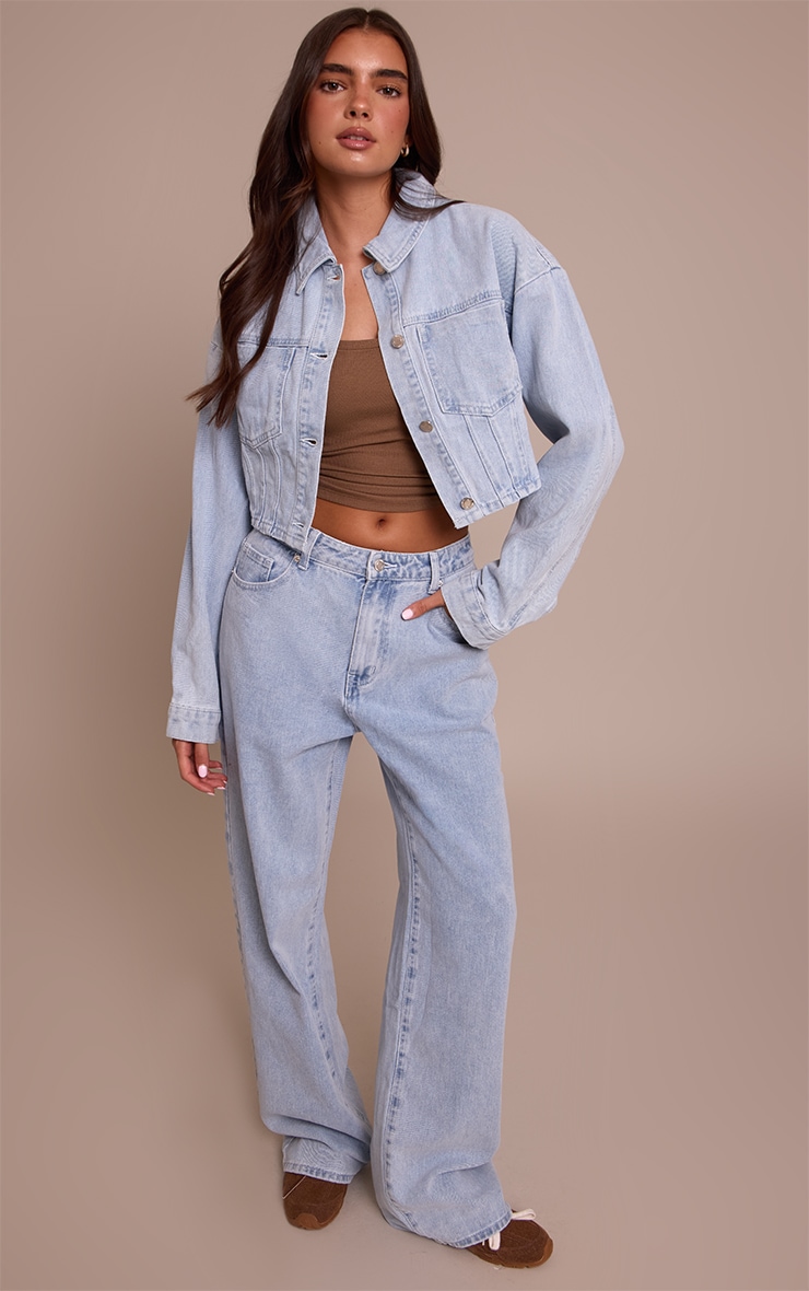 Veste courte en jean bleu clair à manches bouffantes image 3