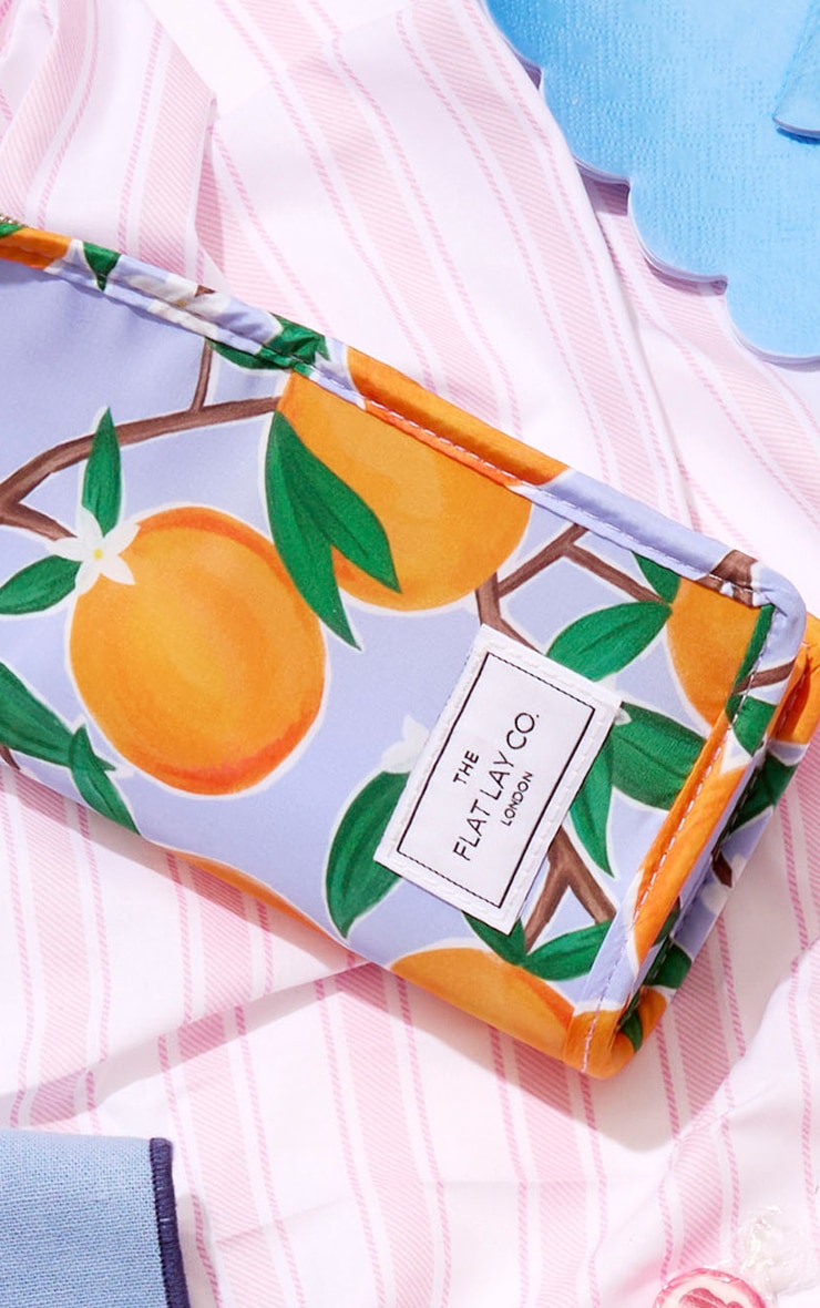 The Flat Lay Co. Trousse à pinceaux  imprimé oranges de la Méditérranée image 3