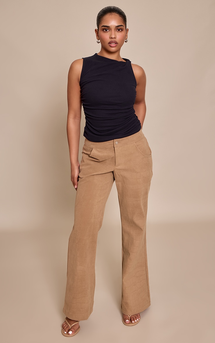 Petite Top noir à détail torsadé image 3