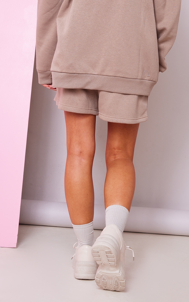 PRETTYLITTLETHING Taupe Print Sweat Shorts image 3