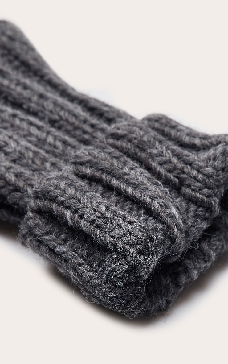 Grey Cable Knit Gloves image 3