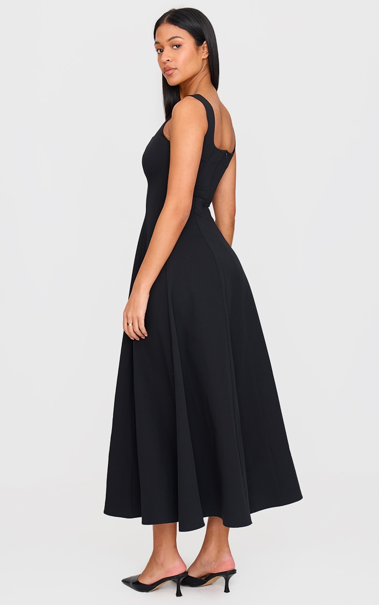 Tall Robe longue noire à col carré et taille haute image 2